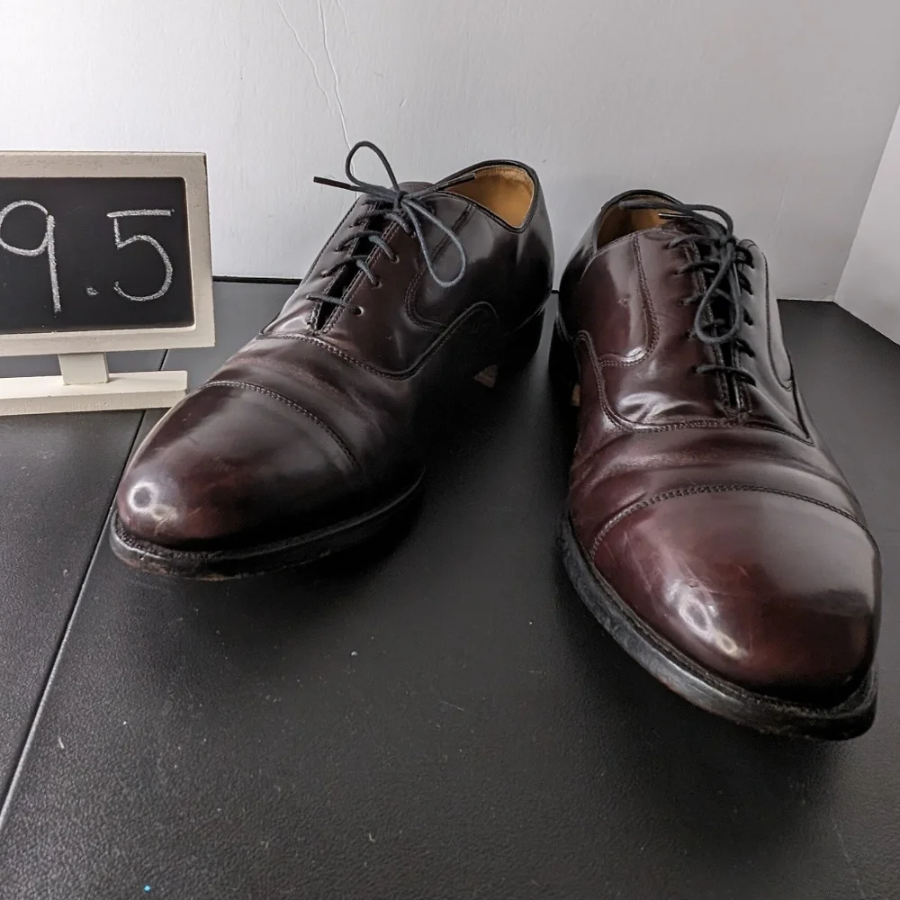 Johnston & Murphy 9.5 lace up Cherry Wood leather classic oxfords‎